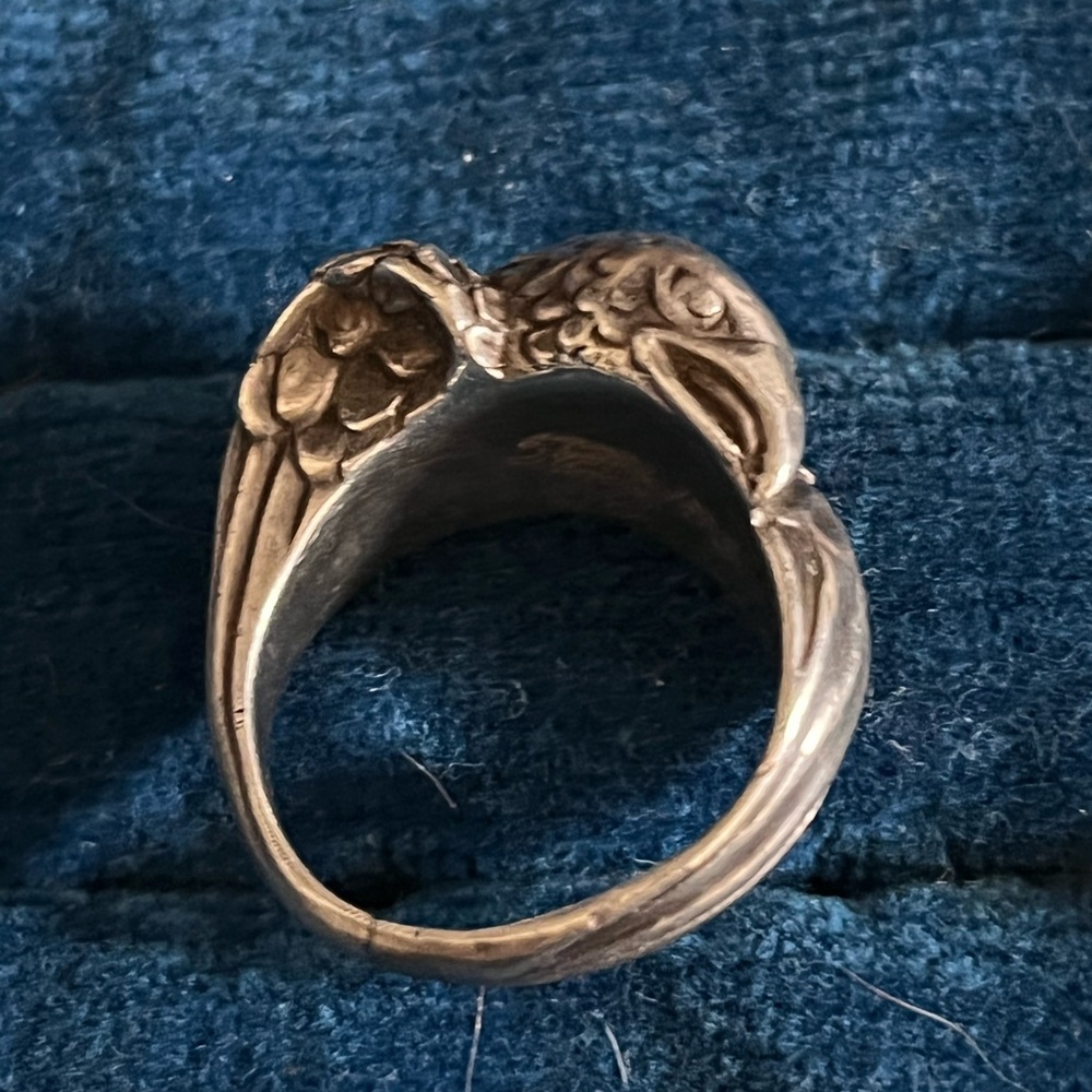 VINTAGE STERLING SILVER EAGLE RING - Picture 8 of 8